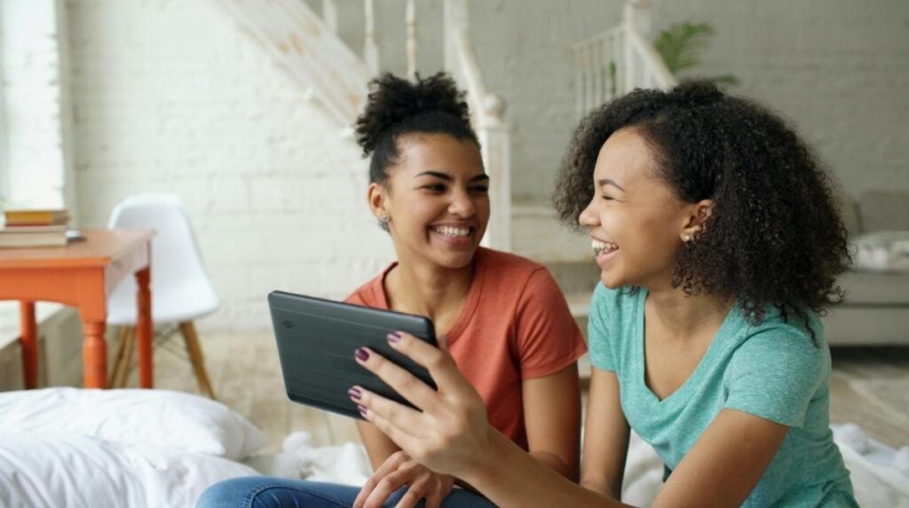How Technology Affects Friendships